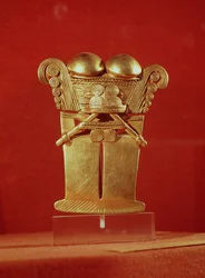 Antropomorf borststuk, 
